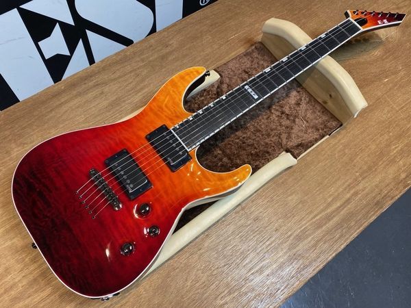 Електрогітара ESP E-II HORIZON NT-II (Tiger Eye Amber Fade) 37589 фото