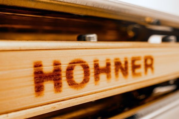Губна гармошка Hohner Marine Band Crossover M2009056P E-major 128589 фото