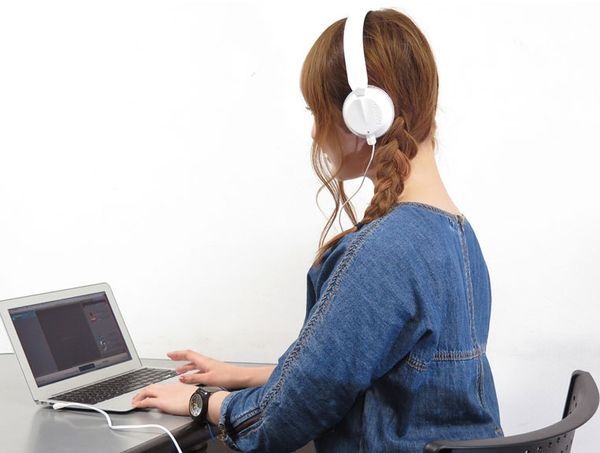 Superlux HD572SP White &mdash; белые складные закрытые DJ-наушники для мониторинга 33595 фото