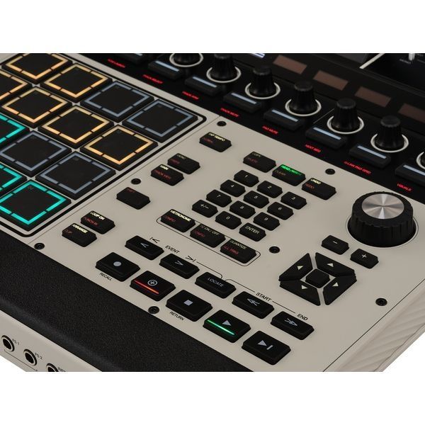 Семплер Akai MPC XL