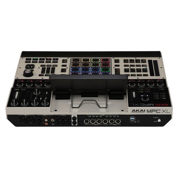 Семплер Akai MPC XL