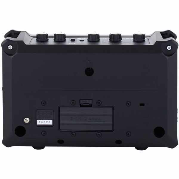 Портативний комбопідсилювач Roland Mobile Cube 207926 фото