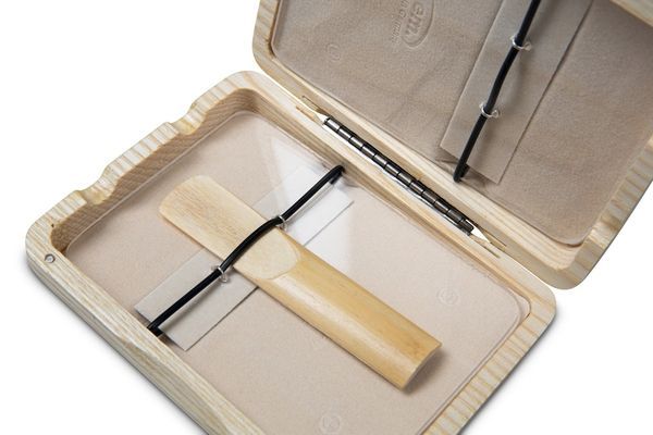 Футляр для тростей тенор-саксофона GEWA Tenor Saxophone Reed Case Natural (на 6 шт) G-751023 фото