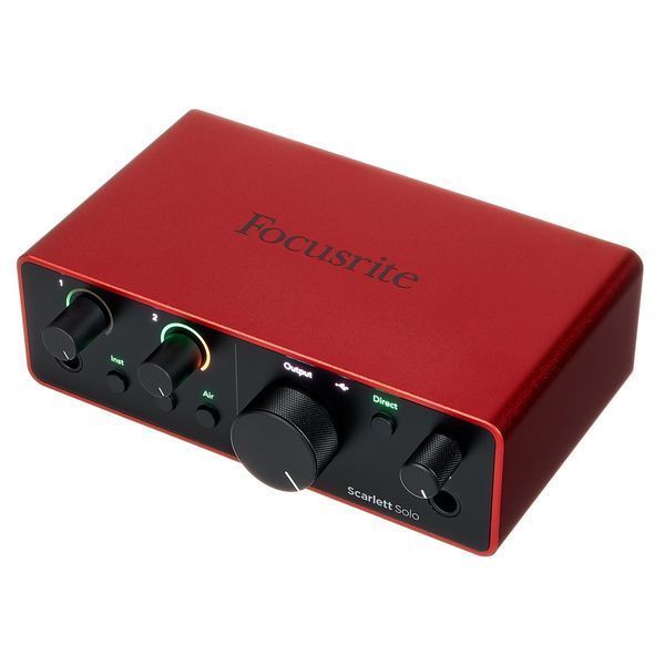 Аудіоінтерфейс Focusrite Scarlett Solo 4th Gen купити зі знижкою в