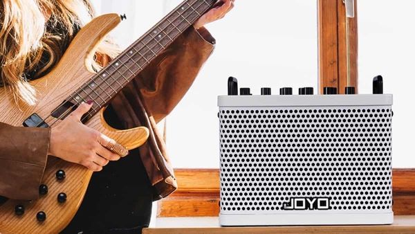 Комбоусилитель для бас-гитары Joyo DC-15B 128523 фото