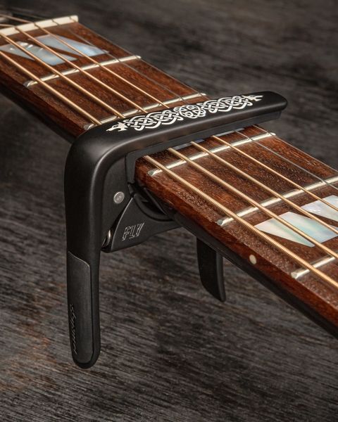 Каподастр для акустической гитары Dunlop 63CBKC Celtic Knot Acoustic Trigger 128425 фото