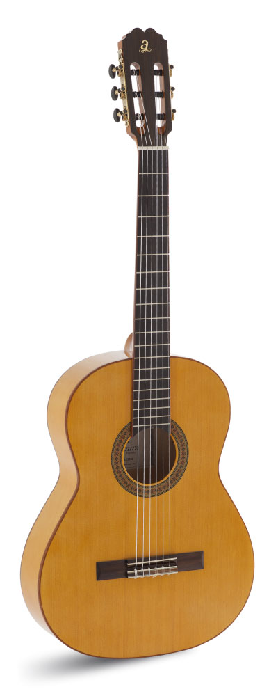 Admira Triana 3/4 — full view