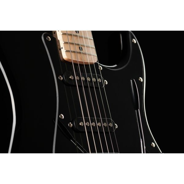 SQUIER Sonic Strat HSS Black Electric Guitar 560961 photo