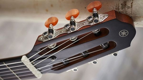 Электрогитара YAMAHA SLG200N (Tobacco Brown Sunburst) 33004 фото