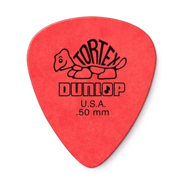 Красный Dunlop Tortex Standard 0,50 мм: пример тонкого медиатора.