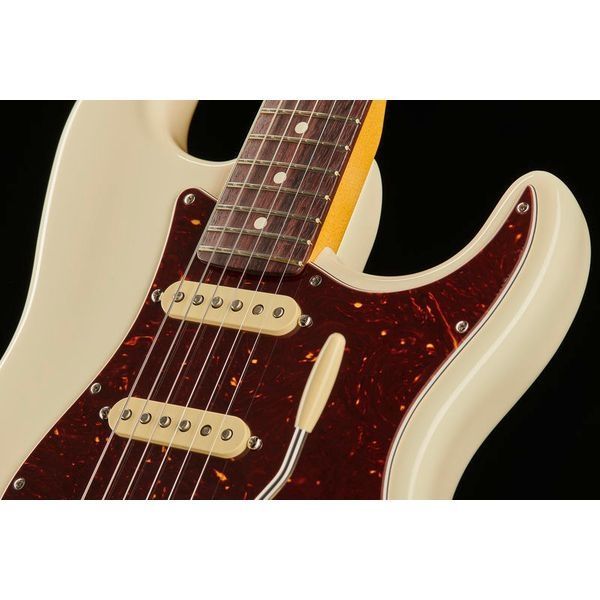 Электрогитара FENDER American Professional II Strat OWT 500467 фото