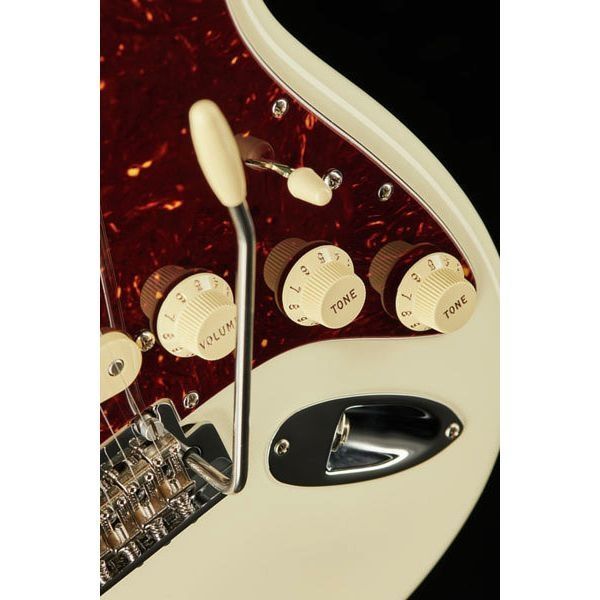 Электрогитара FENDER American Professional II Strat OWT 500467 фото