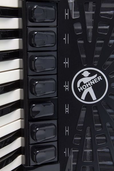 Аккордеон Hohner Bravo III 120 Black А16822 SilentKey (с чехлом) 125994 фото