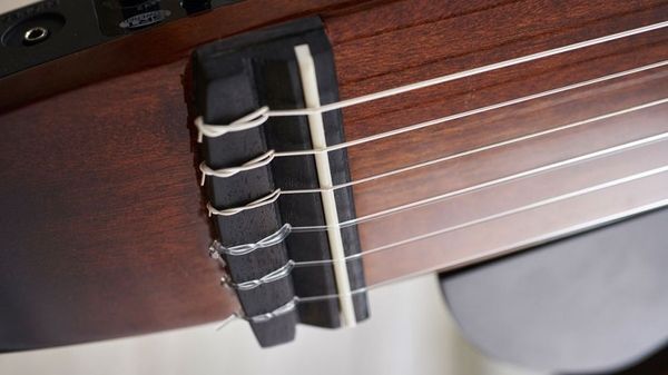 Електрогітара YAMAHA SLG200N (Crimson Red Burst) 38140 фото