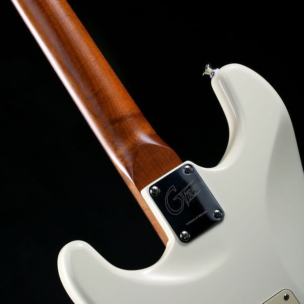 Електрогітара MOOER GTRS Standard S801 (White) 39902 фото
