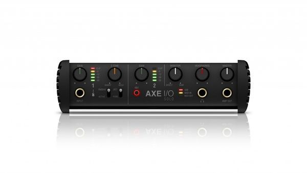 IK MULTIMEDIA AXE I/O Solo + AmpliTube 5 Bundle
