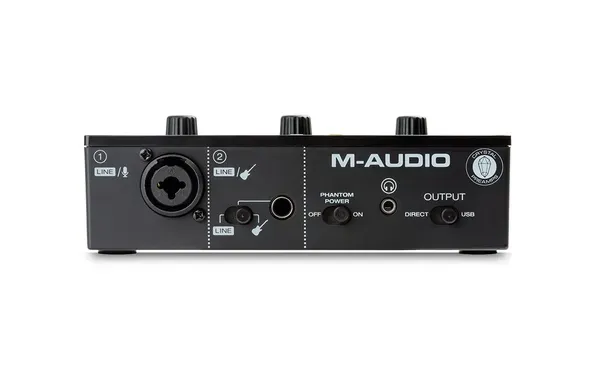 Передняя панель Solo: комбинированный вход, Line/Instrument, 48V, наушники и USB/Direct.