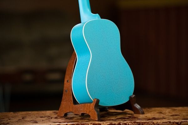 Укулеле Ortega Earth RULAGOON Concert Ukulele Okoume Lagoon Turquoise 126671 фото