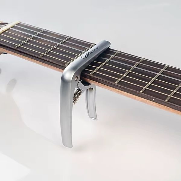 Каподастр для класичної гітари Guitto GGC-04 Silver 128005 фото