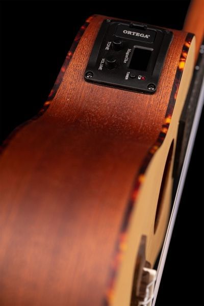 Укулеле зі звукознімачем Ortega Bonfire RU5CE Concert Ukulele Spruce/Sapele Natural 126666 фото